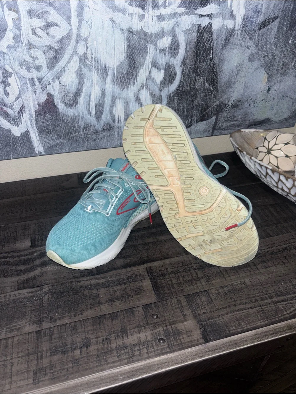 Brooks Women's Ariel GTS 23 running shoes SZ 10.5